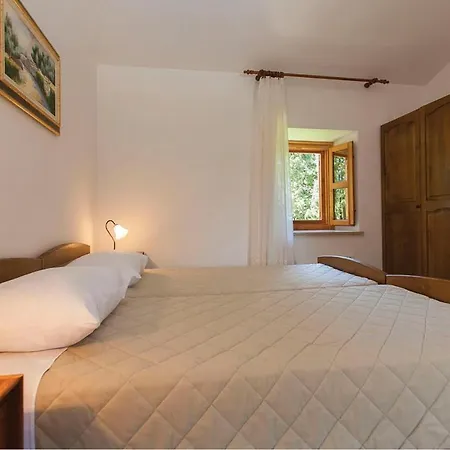 Дом отдыха Stunning Home In Vrsar With Kitchen *
